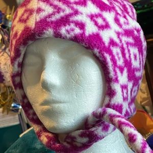 Hat fleece thick W/8 pointed stars/tribal design ties vtg S/M